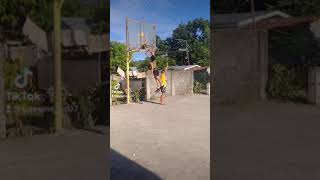 WHICH DUNK IS BETTER 1 OR 2  RIM GRAZER  AMATEUR DUNKER [upl. by Ennagroeg]