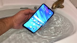 Huawei P Smart 2019  Water Test HD [upl. by Hairacaz127]