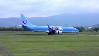 JetAirFly Boeing 7378K5 OOJAF  Landing in Firenze Peretola HD [upl. by Keriann]