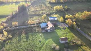 Vieille ferme abandonnée en automne [upl. by Esinyt893]