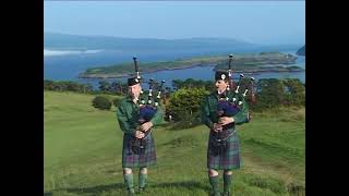 Pipe Major Bill Hepburn and Pipe Major Bill Hepburn Jnr  Tobermory Bay [upl. by Robin]