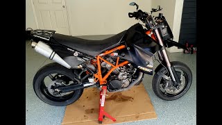 KTM 950 SMR 2007 Oil change [upl. by Dekeles]