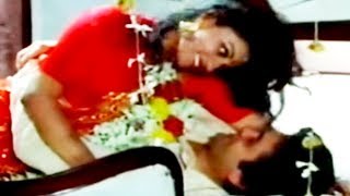 Gumsum Si Khoyi Khoyi  Rishi Kapoor Reena Roy  Kishore Kumar  Badaltey Rishtey  Romantic Song [upl. by Dnama]