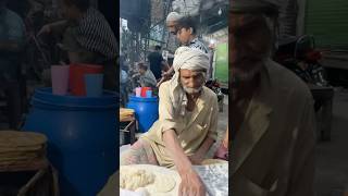 Hardworking old man selling saag paratha [upl. by Jann]