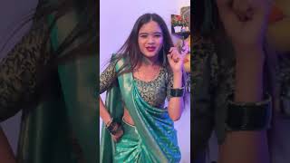 Karihaiya dukhata 😅😅😅 bhojpuri song dance newsong music bhojpurisong Tannuyadav914 [upl. by Tacita498]