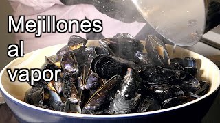 Cozze  mit Weißweinsauce  Mejillones al vapor [upl. by Ilam147]