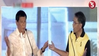 Duterte Roxas nagkainitan nang talakayin ang usapin sa droga [upl. by Nnire]