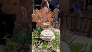 Bolo de casamento inteiro na mesa casamento noivas noiva bolo bolodecasamento [upl. by Marillin]