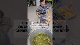 Jamin Tanpa MSG Cik Mehong Masak Ayam Geprek Sambal Ijo Pakai Ini [upl. by Nylirad]