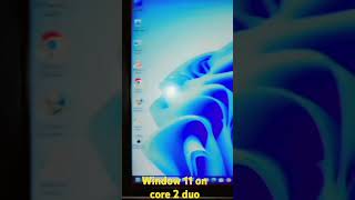 window11 lowendpc core2duo viralshorts [upl. by Gnni823]