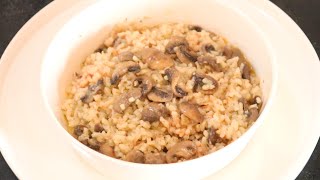 Vegan RisottoThe most Delicious Creamy Mushroom Risotto youve ever eaten [upl. by Sudaorb]