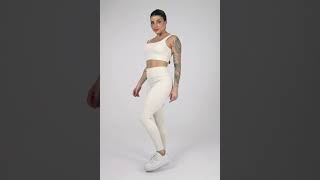 Conjunto Fitness Top e Calça Not So Basic Off White [upl. by Boothe]