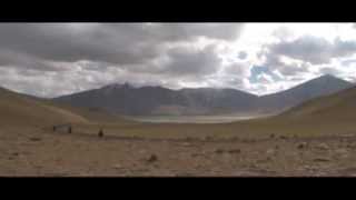 Le voyage moto dAlexandre Debanne au Ladakh avec Vintage Rides [upl. by Hilly]