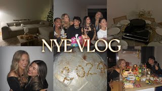 NYE VLOG Raclette Abend Schrottwichteln amp a lot of fun✨ [upl. by Gill450]