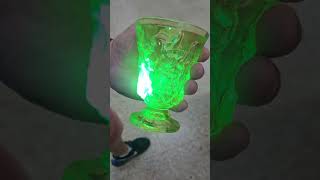 Znaleźliśmy szkło uranowe za bezcen uraniumglass uranium glass shorts antique vintage [upl. by Kermie]