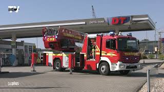 Feuerwehreinsatz wegen Tankstellenunfall in Grimma [upl. by Joanie]