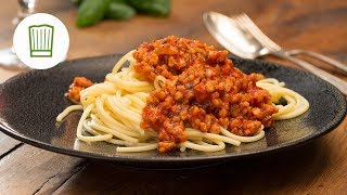 Vegane Bolognese mit SojaGranulat  Chefkoch [upl. by Annayak]