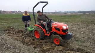 Kubota B1820 ploughing [upl. by Sinoda]