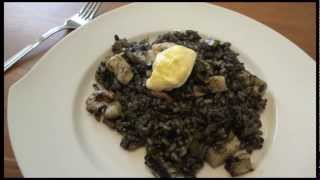 Arroz negro con sepia y gambas  Recetas de arroces ✅ [upl. by Kcirrek18]