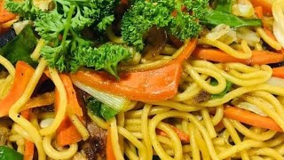 Chinese style Stirfry noodles🍜 [upl. by Lertsek]