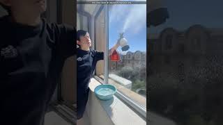 Magnetic Cleaner Shine Your Window from the Inside [upl. by Gillmore111]