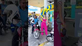 Echando gasolina bailando humor [upl. by Haskins651]