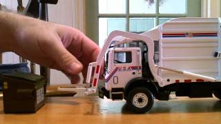 USA Hauling amp Recycling INC Trash Truck Review [upl. by Aim454]