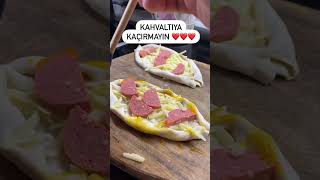 🍕🍕 Kaşarlı Sucuklu Pide nasıl yapılır Mini Pide tarifi pidetarifi yemektarifleri yemek [upl. by Eilrebma]