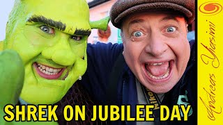 Behind the scenes Shrek show on Platinum Jubilee Day in Cromer [upl. by Eizzo]