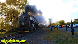 Reading amp Northern 2102 blasting through Leesport PA 102624 [upl. by Cornew308]