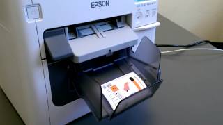 Epson Colorworks C3500  Etikettenausdruck amp Schneidvorgang [upl. by Xad]