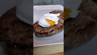 How To Poach An Egg Super Easy No Microwave Shorts [upl. by Tarrant]