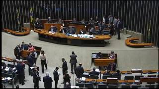 Deputados e senadores se reúnem em sessão conjunta do Congresso [upl. by Gasperoni]