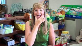 Using Hand Signals to Teach Short Vowel Sounds [upl. by Purity]