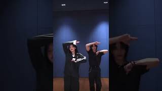 Chk Chk Boom 🤯 Yeji Hyunjin Itzy Straykids kpop [upl. by Aronal656]