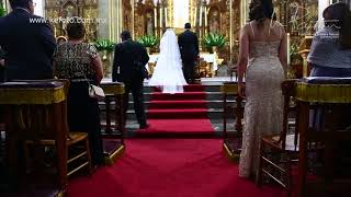 Protocolo de Entrada a la Iglesia en una Boda Católica [upl. by Hadik70]