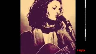 Emel Mathlouthi  Naci en Palestina آمال مثلوثي [upl. by Edmondo]