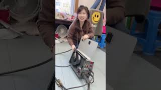 A must see for beginners the wiring method and usage process of the gasless two circuit welding [upl. by Almond]