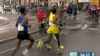 Kitwara upset Gebrselassie in half marathon from Universal Sports [upl. by Hoem]