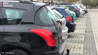 Plan Geen twee parkeervergunningen meer in Utrecht RTV Utrecht [upl. by Becca921]