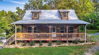 3br3 bath cabin in Pigeon Forge TN [upl. by Enialedam]