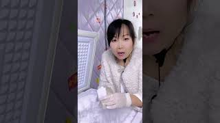 SOLO  HER FREEZER FROST EDGES EATING  CRUNCHY HARD ICE EATING  WHITE ICE  ICE EATING ASMR [upl. by Ssew245]