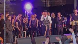 quotLove The One Youre Withquot  Shane Richie and The Prelude backed by The quotPreludettesquot Choir [upl. by Jotham]