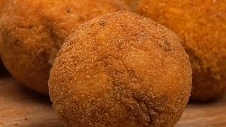 Ricetta Arancini di Riso ricetta semplice [upl. by Carolina319]