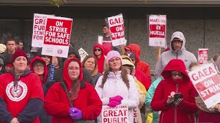 600 Albany teachers go on strike following failed negotiations [upl. by Preuss267]