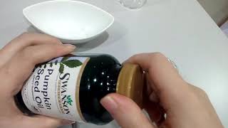 Swanson Pumpkin Seed Oil Real or Fake Dichromatism [upl. by Alleber]