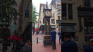 GASTOWN CLOCK ⏰️ VANCOUVER BRITISH COLUMBIA shorts [upl. by Adnalohs]