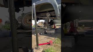 Rear Axle Wheel Bearing Puller lifehack shorts [upl. by Avruch223]