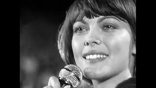 Mireille Mathieu  Der Pariser Tango Paris un tango  1971 Ein Kessel Buntes  stereo [upl. by Smada]