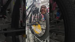 walmart bike review bmx mtb [upl. by Dobrinsky]